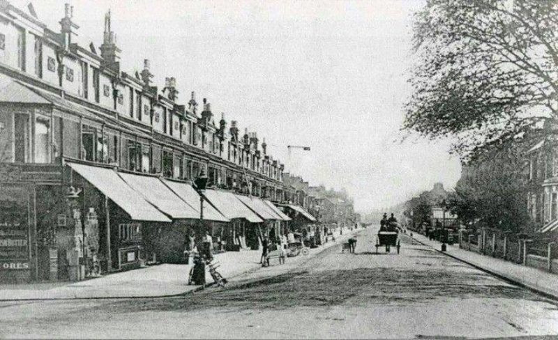 A photo of Boundary Road in Hove at the turn of the 20th Century.
